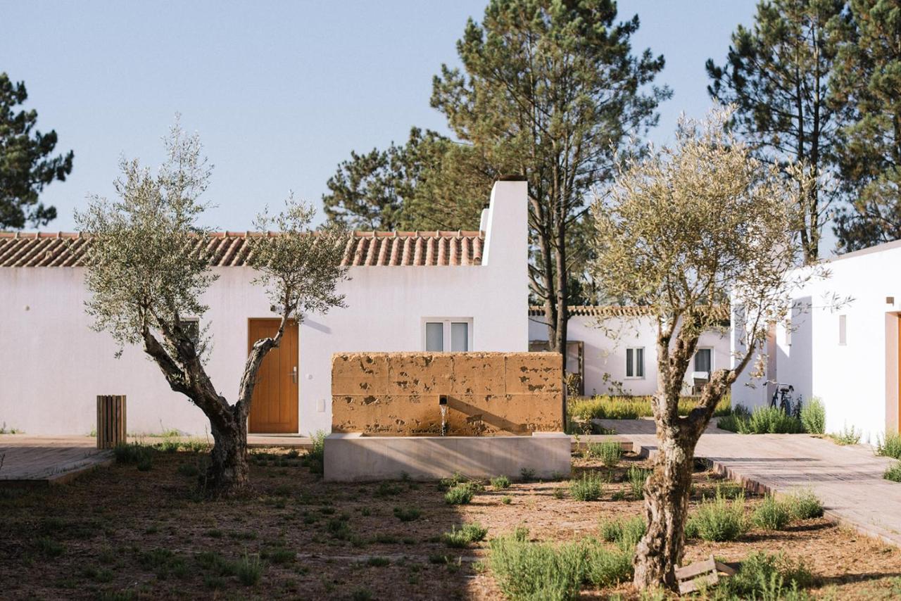 Craveiral Farmhouse By Belong Staying & Feeling Sao Teotonio Exterior photo